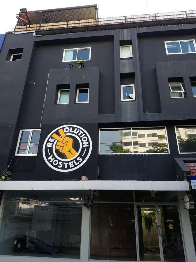 Revolution Hostel Asoke Bangkok Kültér fotó